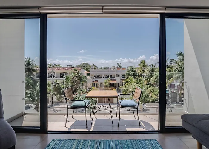 Vela's Ocean Front Appart hôtel