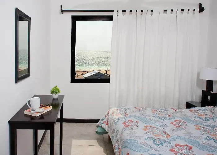 Vela's Ocean Front 3*