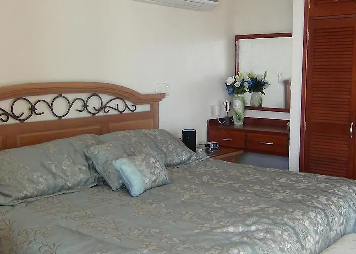 Vela's Ocean Front 3* Puerto Morelos